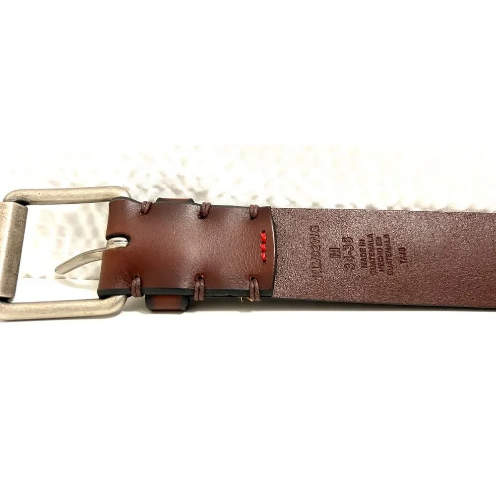 NWOT Levi's brown leather belt with roller buckle. Size M (34-36).
